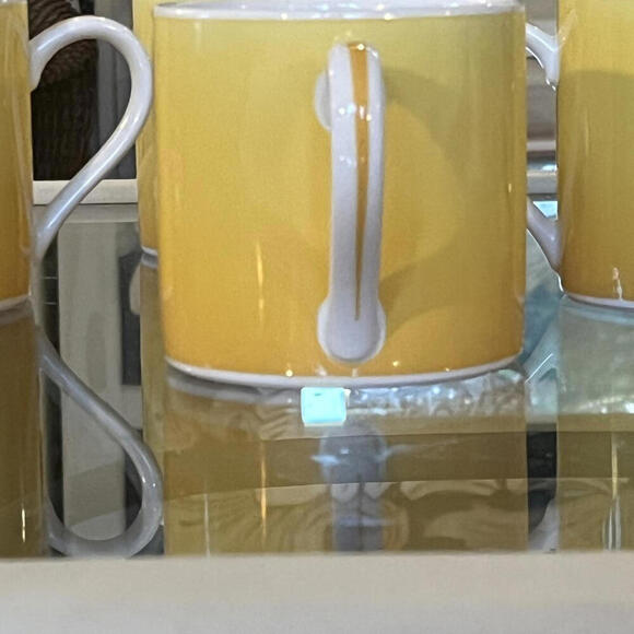 Lynn Chase Designs yellow mugs set‎ of 4 from the Accents pattern 1998 - Picture 9 of 9